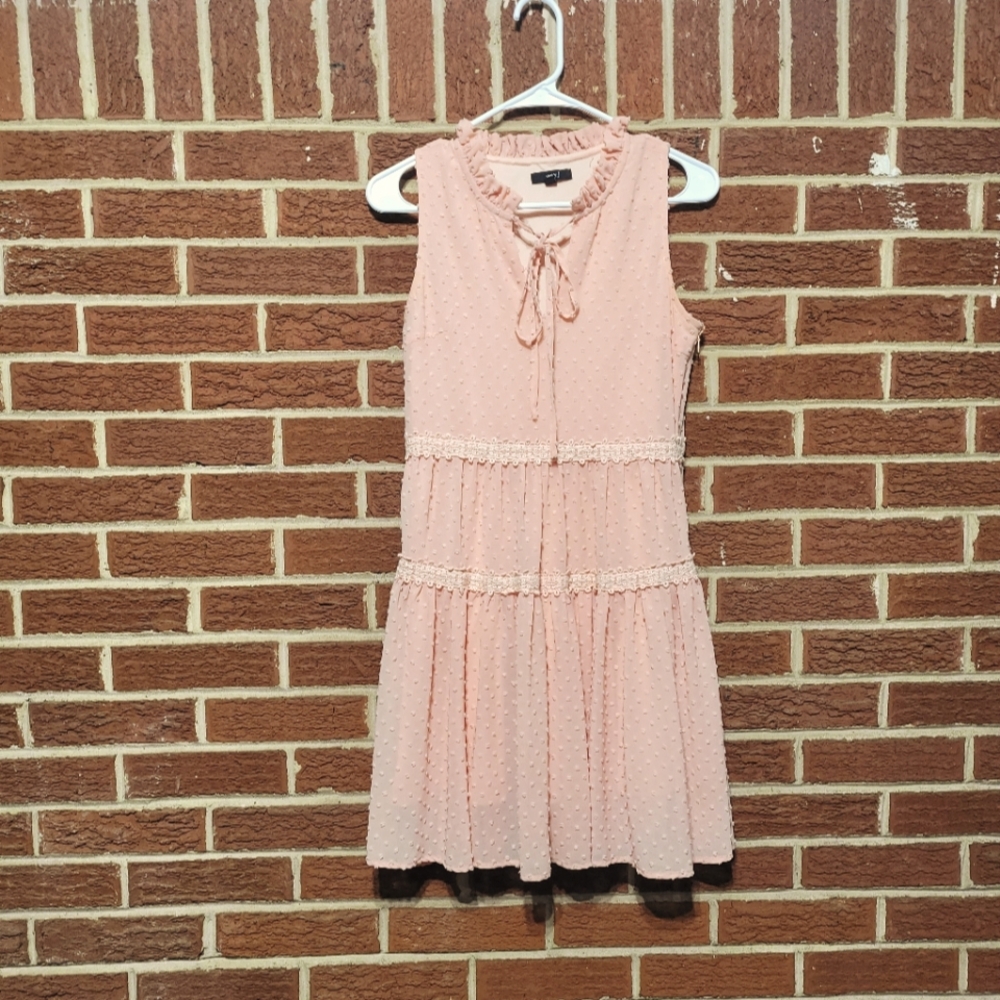Very J size small lacey Peach  dress